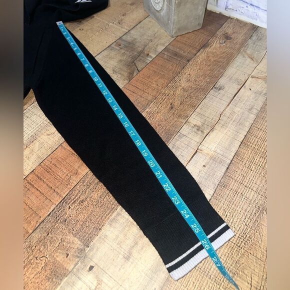 Lululemon Soothe Away Hoodie
Black / Stargaze - Picture 9 of 12